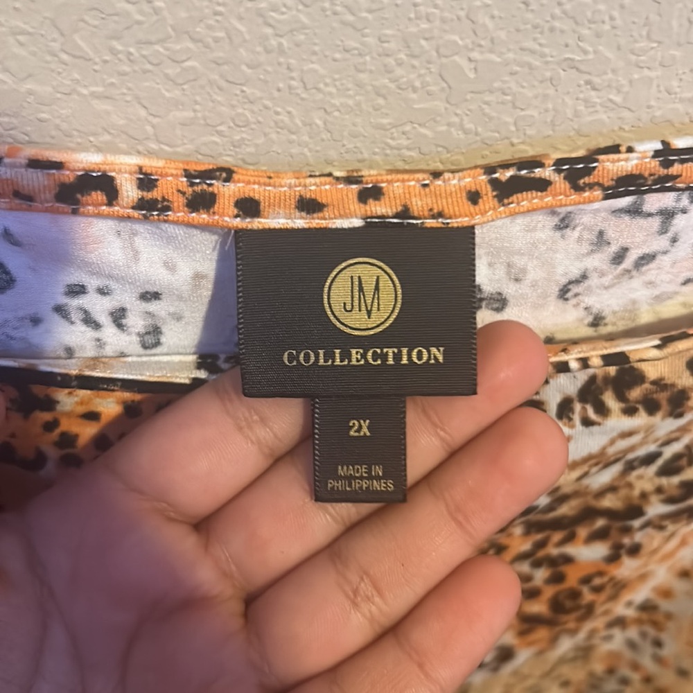 JM Collection leopard like blouse - Picture 3 of 4